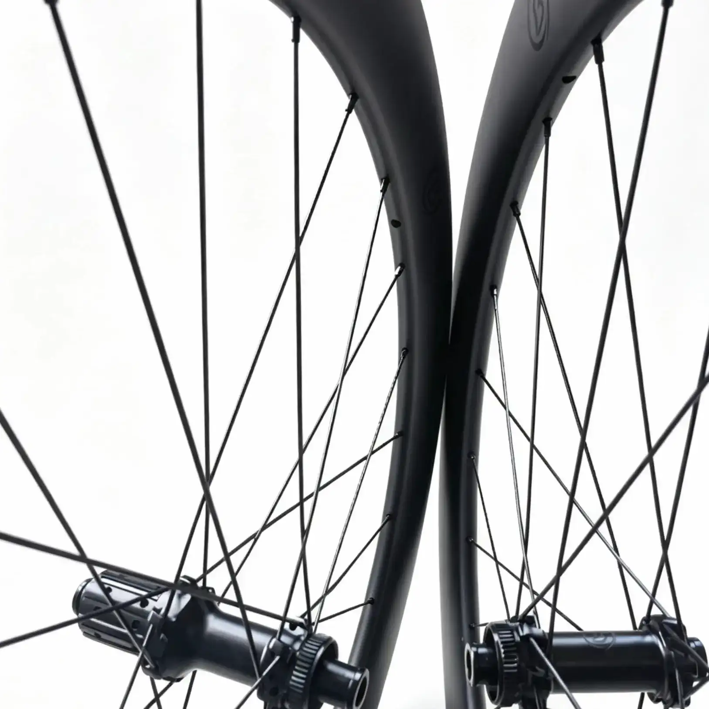 Bola ULT 35G Carbon Gravel Wheelset 700C – Tubeless, 35mm Depth, 36mm Wide, 1220g, BL180 Hub Carbon Fiber Sporting Goods