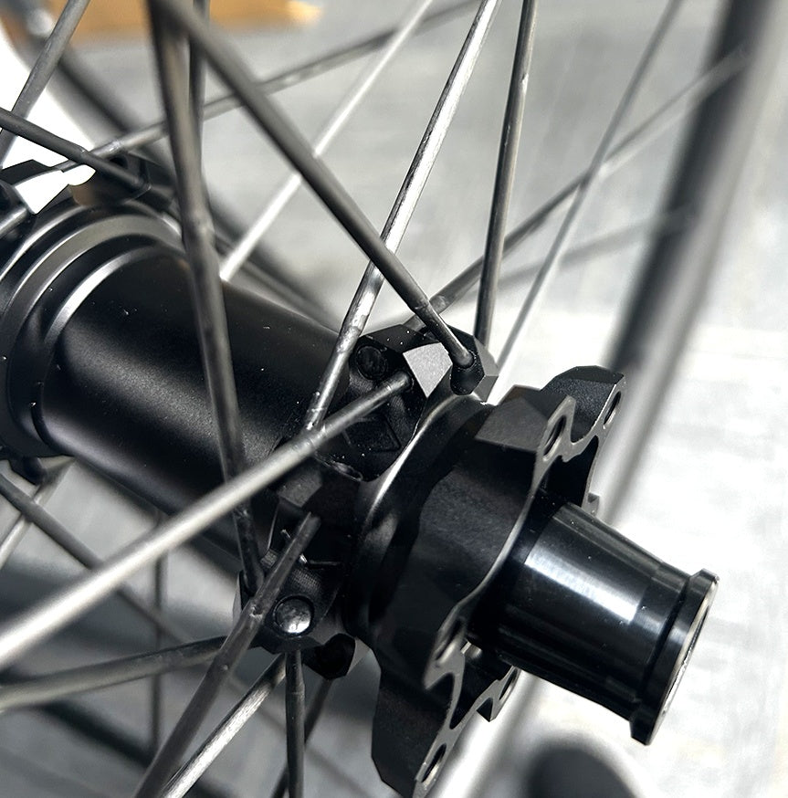 Carbon bike spoke for universal straight pull hub wheel building,bola