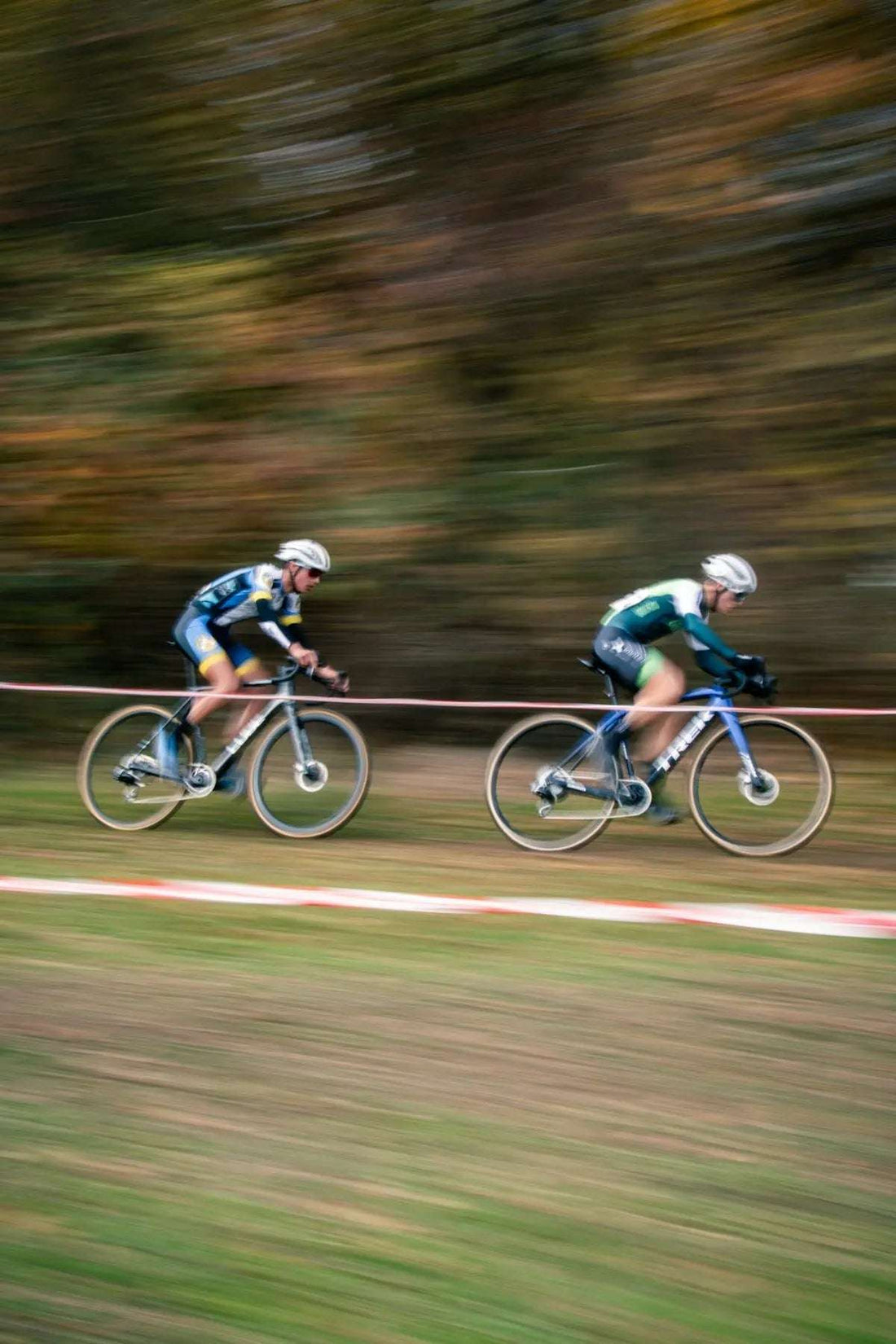 700C Carbon Four Spoke Wheelset The Ultimate Solution for Road Track and Triathlon Cyclists