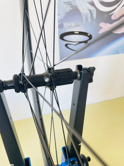 Bola Super light Carbon Bicycle Wheelset Disc Brake Ratchet 54 teeth hub and aero20 spoke tubeless 35//40/45/50mm for climb Bike