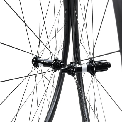 Bola Carbon 29er MTB Wheelset — 30mm Internal, DT Swiss 350