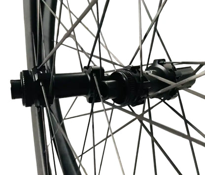 Set ruote gravel Bola EXT 35G in carbonio – 35mm ultraleggere, raggi in carbonio