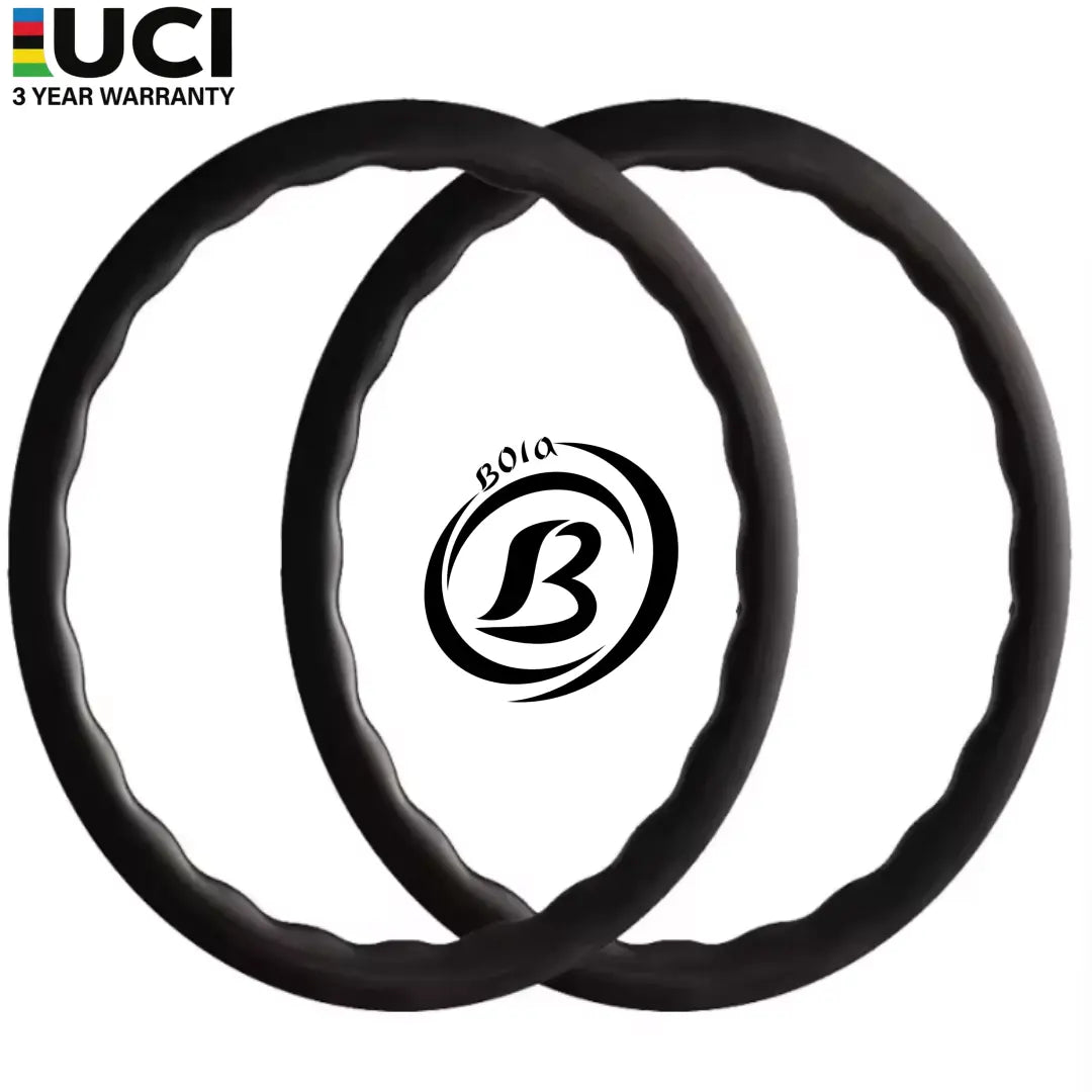 Ultralight Carbon Gravel Bike Rims 700c, 34mm wide, UV-shape, disc brake compatible, featuring Bola logo.
