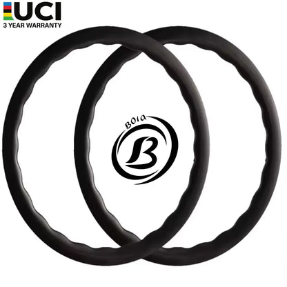 Ultralight Carbon Gravel Bike Rims 700c, 34mm wide, UV-shape, disc brake compatible, featuring Bola logo.